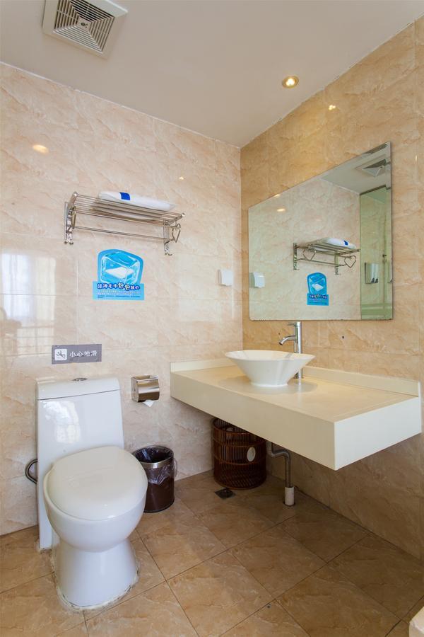7Days Inn Qingdao Shandong Raod Zhenning Overpass Экстерьер фото