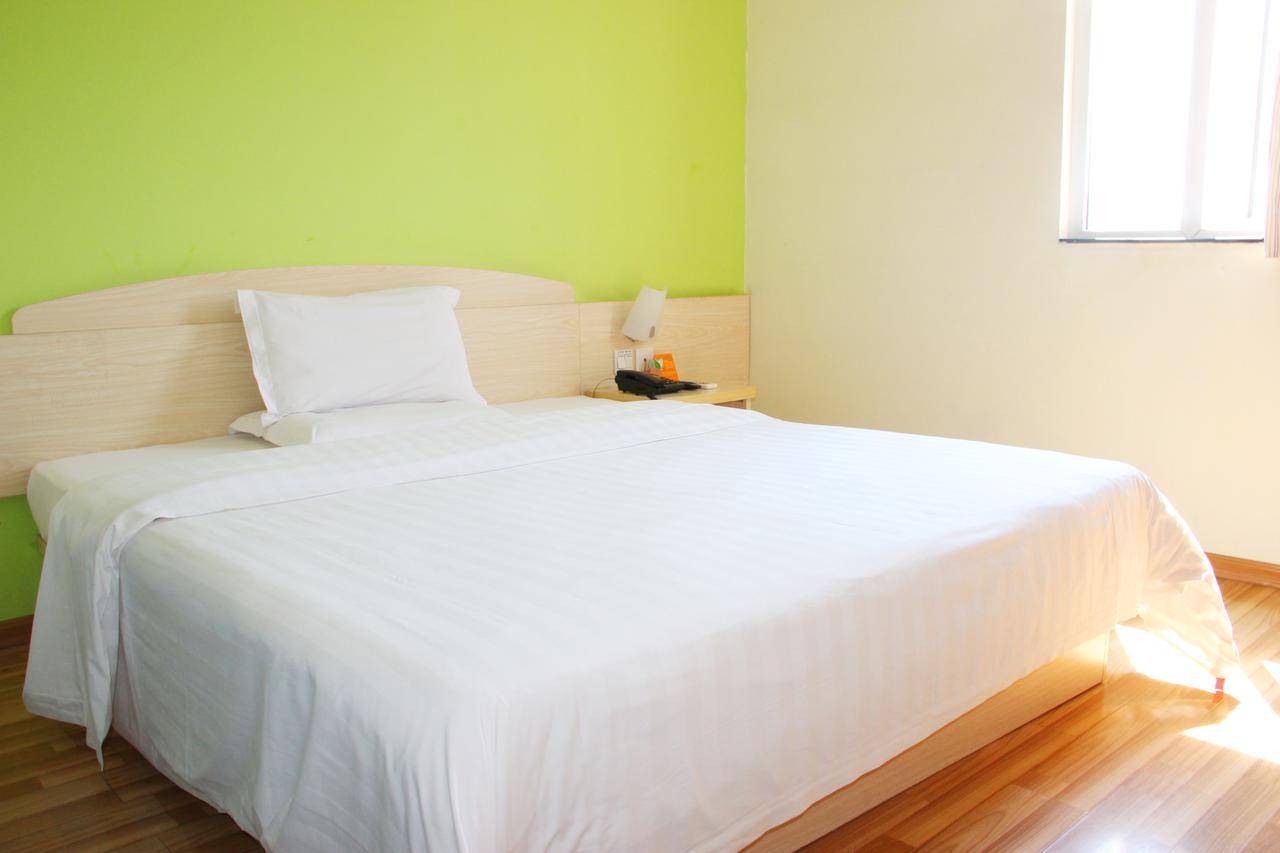 7Days Inn Qingdao Shandong Raod Zhenning Overpass Экстерьер фото
