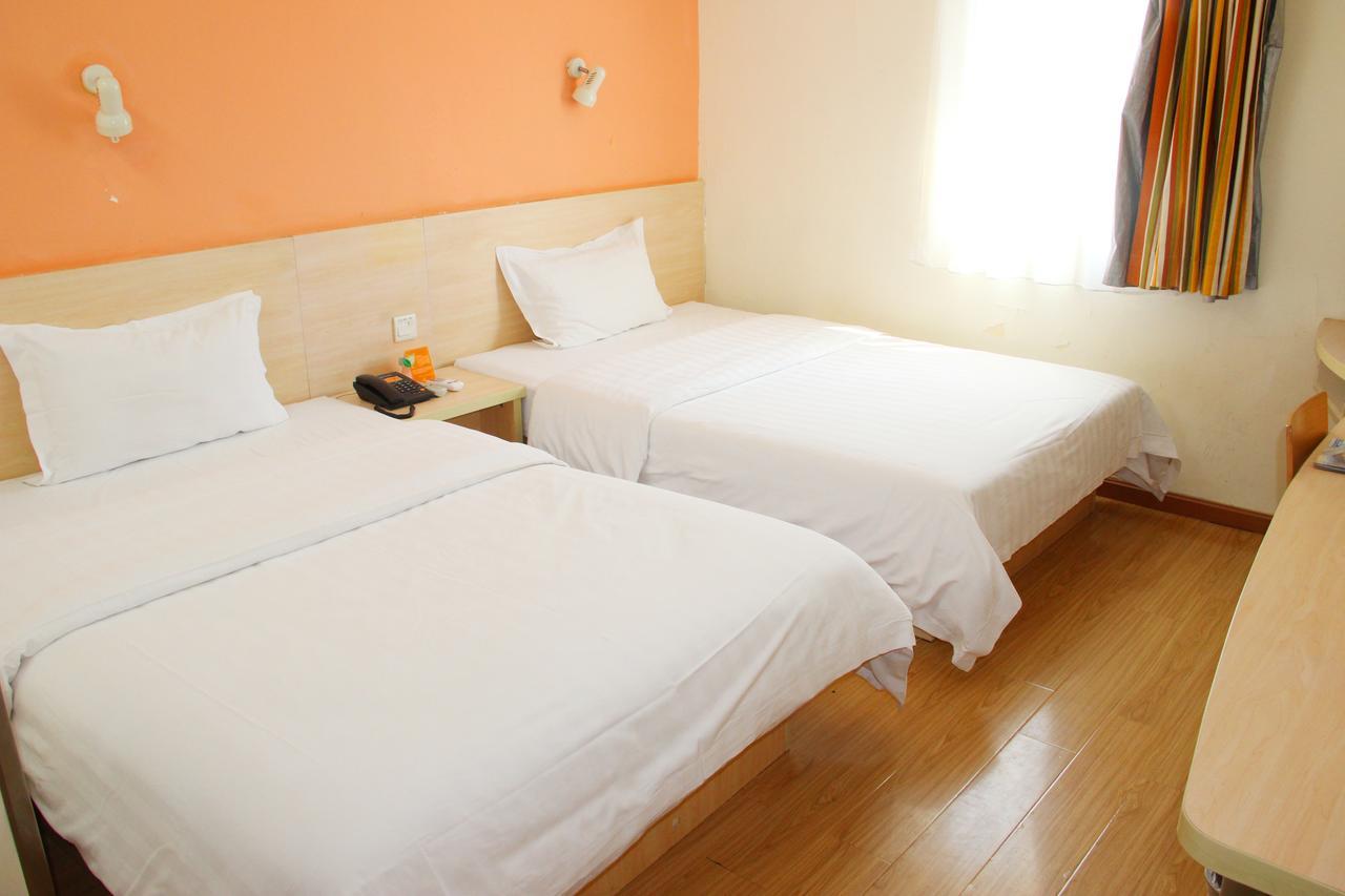 7Days Inn Qingdao Shandong Raod Zhenning Overpass Экстерьер фото